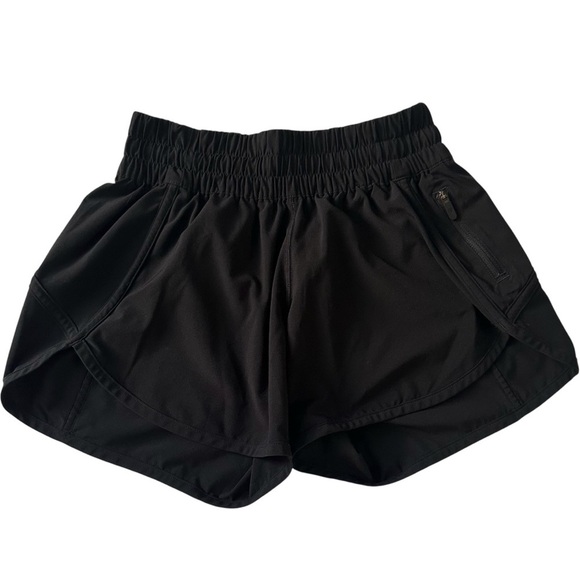Lululemon Tracker Short V *4" Black SZ 4 - Picture 7 of 7